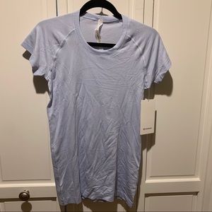 NWT Lululemon swiftly ss light blue size 8